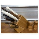Knife set ï¿½ miss match in knife block &