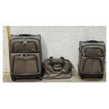 Dockerï¿½s 3 Piece Luggage - clean