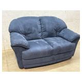 Love Seat (blue) 60ï¿½ - very clean