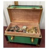 Jewelry box/trunk with contents