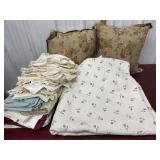 Bedspread, throw pillows, pillow cases etcï¿½ *some