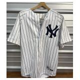 New York Yankees Derek Jeter Jersey. Size M,
