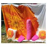 King size duvet cover and pillows sheets and body