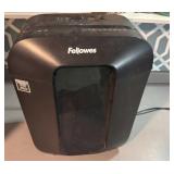 Great working  fellowes paper shredder.