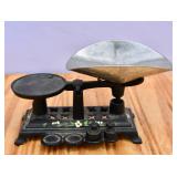 Cast Metal Miniature Scale. 2/4 weights
