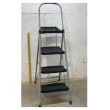 Cosco Folding Stepladder
