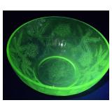 Glows Green uranium glass bowl