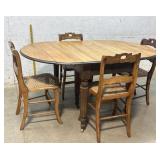 Dropleaf Table w/ 4 Chairs  60/44/30