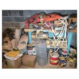 Contents on and under workbench - bench not