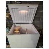 Unico chest freezer works 32'28'36'