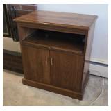 Oak swivel top cabinet w/pull out shelf 28x18x31