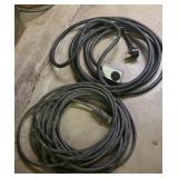 2 heavy duty extension cords