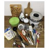 Tupperware, Rubbermaid, Rival, Black&Decker some