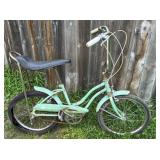 Vintage Huffy Girls banana seat bike
