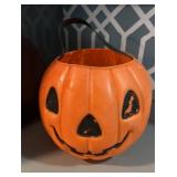Vintage A J  Renzi pumpkin blow mold, 3-D