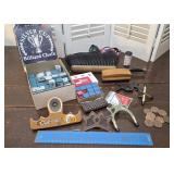 Box billiards pool - table chalk, tokens, bridge