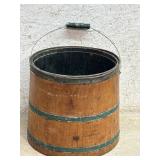Early Wood Bucket