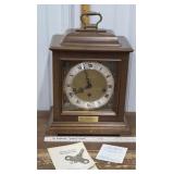 Seth Thomas Presentation Clock, Keeps time, Chime