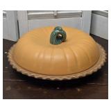 Pumpkin pie dish