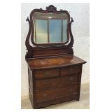 2 Over 2 Oak Dresser w/ mirror 40/20/33