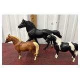 3 horse figures - Breyer
