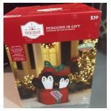 Brand-new Penguins in Gift 4ft tall