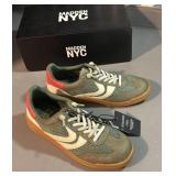 Brand new/tags womanï¿½s size 6 comfort foam