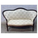 Walnut Victorian Sofa 33ï¿½