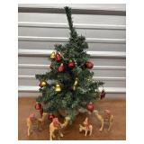 Little Tabletop Christmas Tree & 4 olive Wood