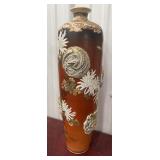 Satsuma tall vase *repair on lip