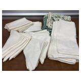 Vintage Linens, linen napkins & tablecloth,
