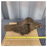 T3 4 inch jaw Vice C. parker CO. Made in USA