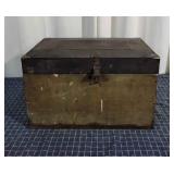 Q3 Two-Tone Finish Wooden tool box