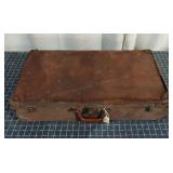 Q3 Vintage brown hard-sided Suitcase 26"W x 14" L
