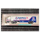C2 Kyle Petty Dicast semi Ford Ertl