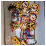 P1-Q1 20+ noise makers party favours