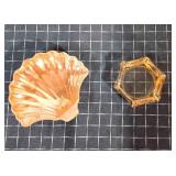 T2 2Pc Shell Ashtrays Amber