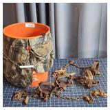 N5 4pc Bucket & tool pouch, Leg Hold Traps,