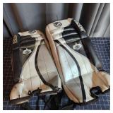 F1 Pair CCM Goalie Pads PFS 1000 JR, 24"