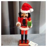 R2 New w/ tags Nutcracker 12"