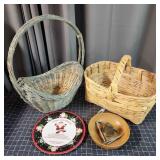 Q2 4pc (1) Crhistmas cookie plat (2) Baskets, Nut