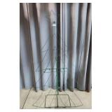 UH Christmas Tree Tinsel Frame