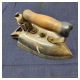 R2 Vintage iron Electric 110 Westinghouse no cord