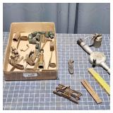 P3 20pc+ Primatvies: Folding rulers, Oil can, Bras