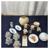 L4 17Pc Plates mugs Lamp shades Vase