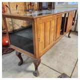 Q3 Antique Display Counter 22x41x72"