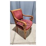 Q2 Maple Upholstered Arm Chair 24x26x36"