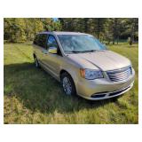 2015 Chrysler Town & Country 3.6L 6cyl Automatic 2