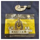 T2 2Pc Pipe cutter flaring tool