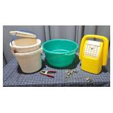 H3 4pc Live bait bucket, plastic